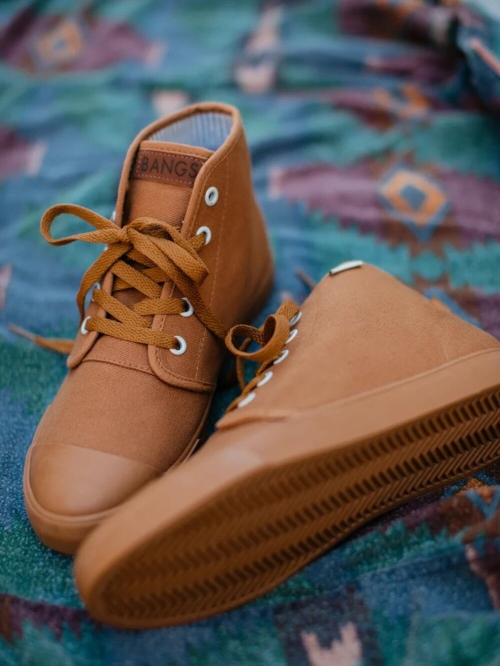 Sahara Sand High Top Bangs